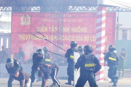 Diễn tập phương án xử lý các băng nhóm gây án theo kiểu giang hồ hỗn chiến