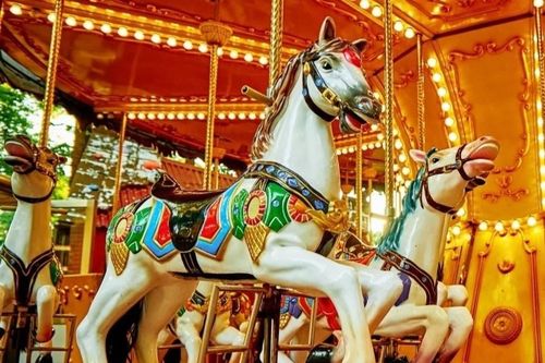 Nguồn gốc các trò chơi quen thuộc ở công viên giải trí