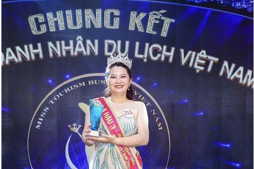 Doanh nhân Trần Thị Thái Hòa chính thức được gọi tên cho danh hiệu Á hậu 3 Hoa hậu Doanh nhân Du lịch Việt Nam 2023
