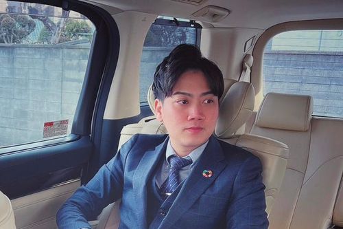 Chặng đường phát triển từ chàng du học sinh đến giám đốc của 4 công ty