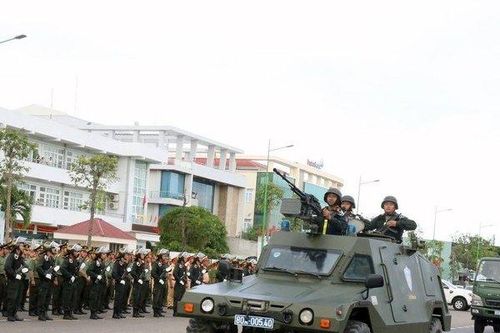 Công an Bình Thuận ra quân trấn áp tội phạm băng nhóm, bảo kê