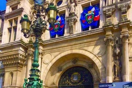 Lần đầu đặt chân đến Paris!