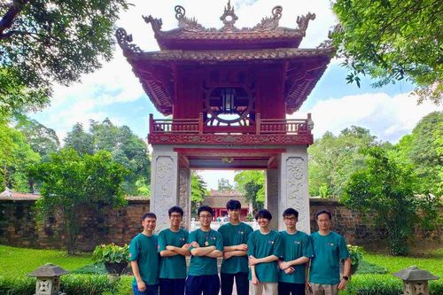 5 học sinh Việt Nam dự Olympic Vật lí Quốc tế đều đạt huy chương