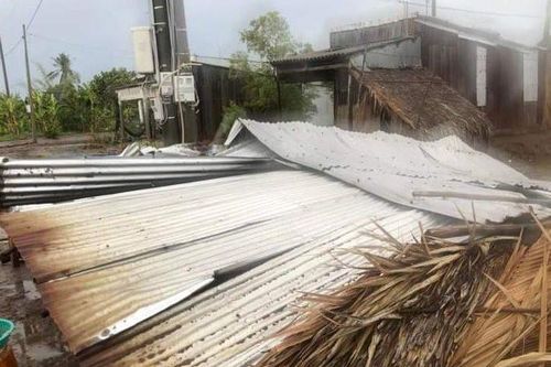 Cà Mau: Gần 40 ngôi nhà bị sập, tốc mái do ảnh hưởng bão số 1