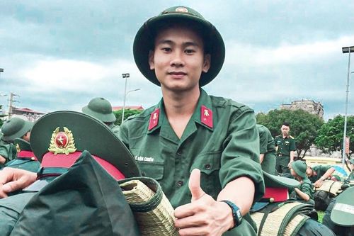 Bị bỏ rơi từ 6 tháng tuổi, học 3 năm lớp 1, cậu học trò đạt 28,75 điểm kì thi tốt nghiệp THPT