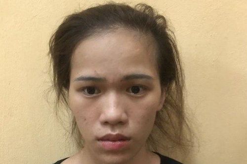 Bắt cô gái trẻ mua '3 chỉ vàng với giá hơn 16 nghìn đồng'