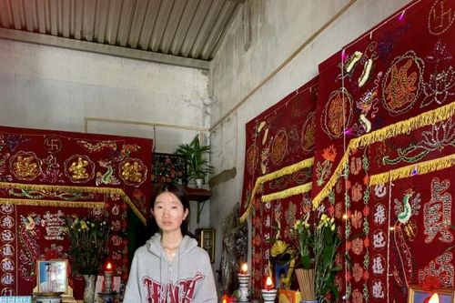 Hai nữ sinh hiếu học mồ côi cha mẹ
