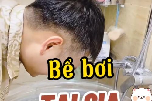 Tranh cãi bơi thủy liệu dễ ảnh hưởng sức khỏe, tính mạng con trẻ, chuyên gia nói gì?