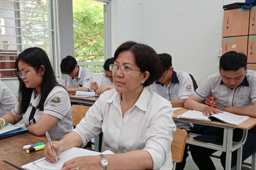 Thí sinh 64 tuổi ở TP.HCM đỗ tốt nghiệp THPT 2023