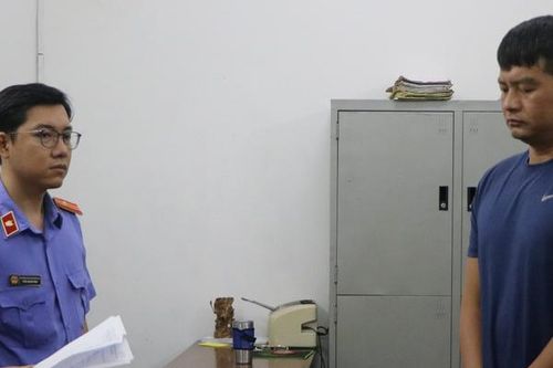 Khởi tố người hành hung bác sĩ trực cấp cứu gần 1 năm trước