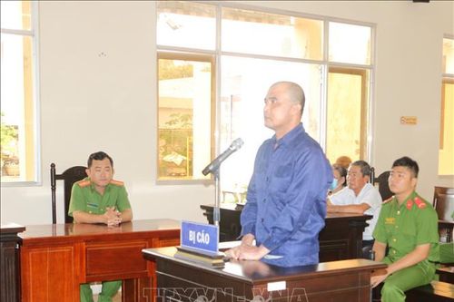 Bạc Liêu: 20 năm tù cho bị cáo dùng xăng đốt người tình