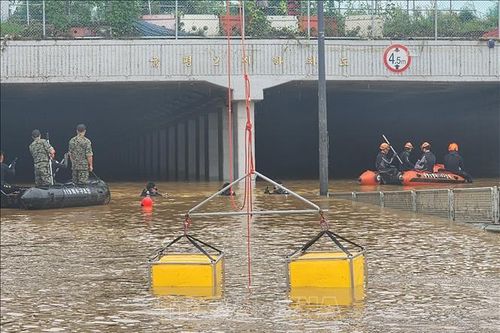 Điện thăm hỏi về việc mưa lớn gây thiệt hại nghiêm trọng tại Hàn Quốc