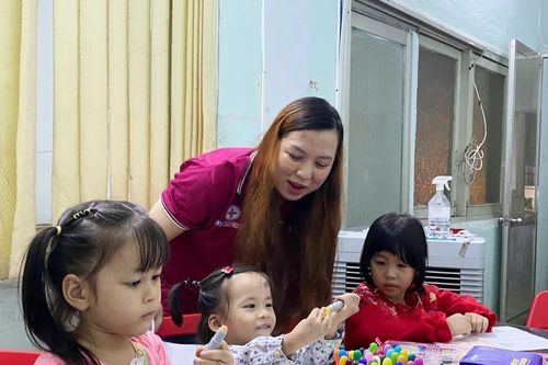 Lớp học tiếng Anh miễn phí dành cho trẻ em dịp hè