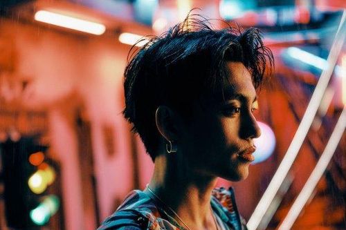 MONO tung ảnh hậu trường MV 'Em Là', nhan sắc chấp mọi phong cách