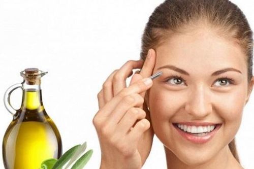 5 cách khiến đôi lông mày trở nên đen rậm bằng dầu oliu