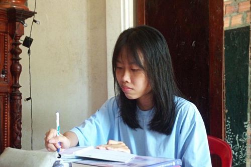 Thủ khoa khối C -Không học thêm vẫn học giỏi