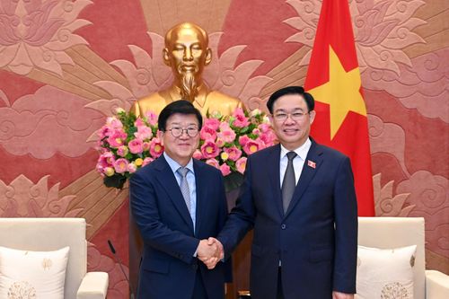 Chủ tịch Quốc hội Vương Đình Huệ tiếp nguyên Chủ tịch Quốc hội Hàn Quốc
