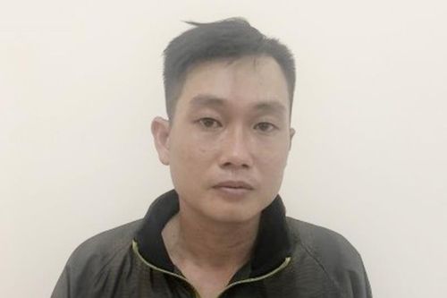 Đối tượng giết người ra đầu thú