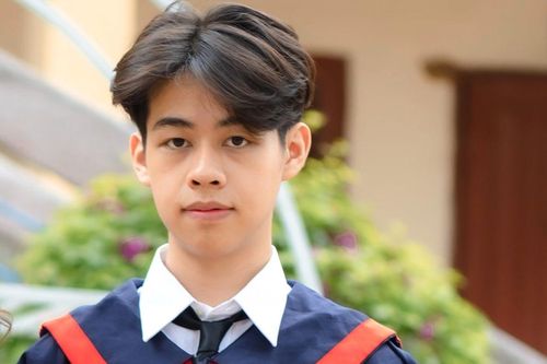 Nam sinh người Nùng đạt điểm 10 Hóa duy nhất ở Lạng Sơn nhận học bổng toàn phần