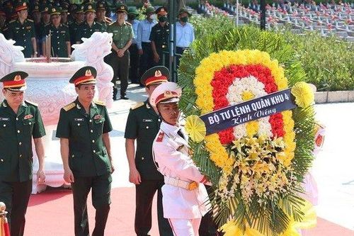 Quảng Bình: Tổ chức nhiều hoạt động nhân ngày Thương binh Liệt sĩ