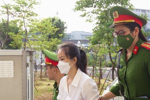 Án tù chung thân cho cựu Cục trưởng Cục Lãnh sự nhận hối lộ hơn 25 tỷ đồng