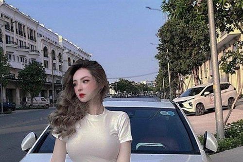 Lê Phương Uyên – Cô nàng sở hữu thân hình 'vạn người mê' thu hút cộng đồng mạng