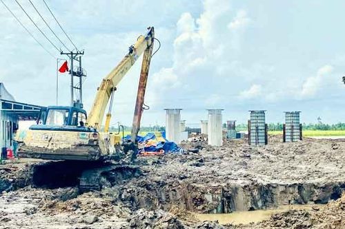 ĐBSCL: Xây dựng tuyến cao tốc trên cao là một giải pháp không thể bỏ qua