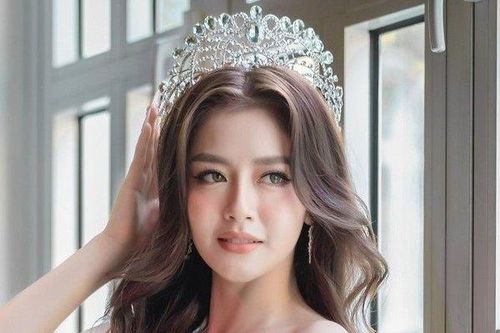 Á hậu Thanh Ngân: 'Em khóc rất nhiều khi bị bạo lực mạng'