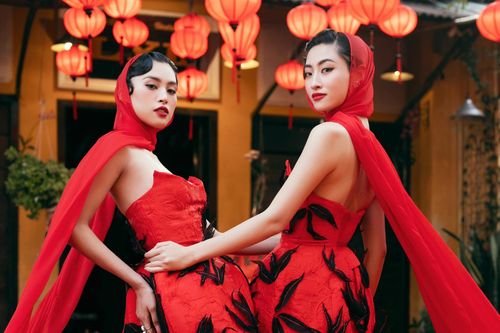 Diện chung một thiết kế, Tiểu Vy - Lương Thùy Linh đọ sắc ở phố cổ Hội An