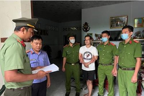 Phê chuẩn khởi tố, bắt tạm giam 2 đối tượng lợi dụng quyền tự do, dân chủ xâm phạm lợi ích Nhà nước