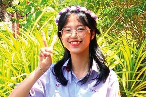 Bí quyết đạt điểm cao của ba thủ khoa Trường Quốc Học