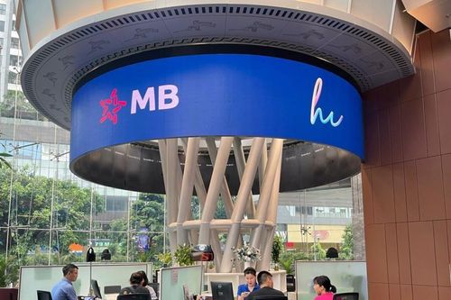 Hấp thụ vốn yếu, tín dụng khó bật tăng