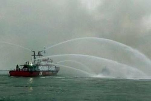 Tàu du lịch Quảng Ninh cháy trên vùng biển Hải Phòng
