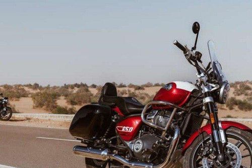 Xế khủng Royal Enfield Super Meteor 650 có giá từ 179 triệu đồng