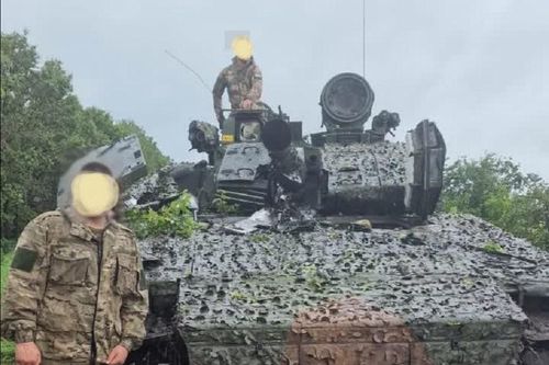 Xe chiến đấu bộ binh 'tốt nhất' của Ukraine bị Nga thu giữ sau khi trúng RPG