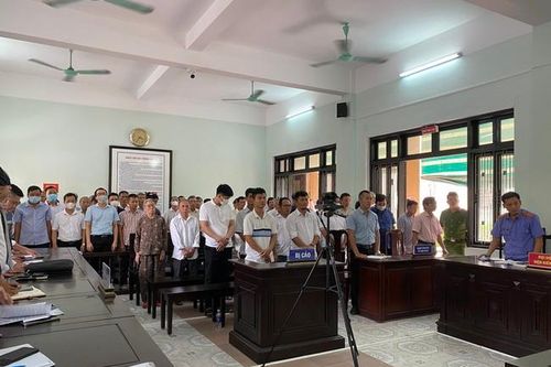 Tuyên án 71 bị cáo vụ kê khống hơn 1.200 ngôi mộ giả tại TP Huế