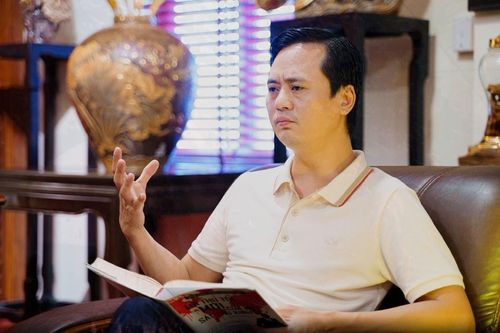 Artist Thành Gốm Việt cha đẻ của mô hình 'Chợ đêm trên mây'