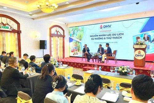 Nhân sự ngành du lịch: Thái độ quan trọng hơn trình độ