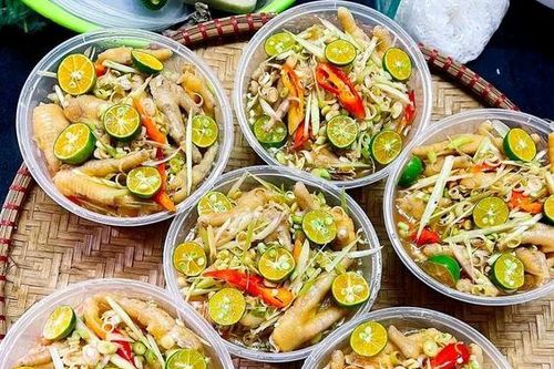 Công thức nấu ăn: Cách làm chân gà ngâm sả tắc ngon ngất ngây