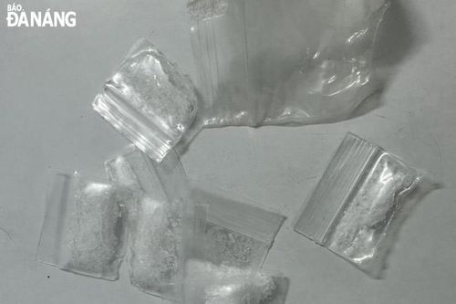 Bắt quả tang cặp vợ chồng hờ mua bán trái phép chất ma túy