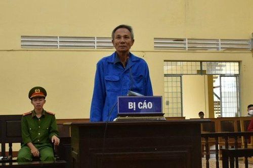 U70 chém bạn nhậu vì được khuyên tái hợp với vợ cũ