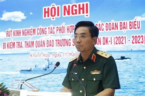 Phối hợp tổ chức các đoàn thăm Trường Sa, nhà giàn DK-I