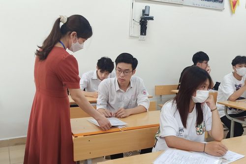 Các trường tiểu học, trung học sẽ có thêm viên chức tư vấn học sinh?