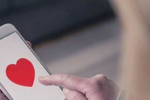 Mẹ đơn thân hẹn hò với 1.000 người đàn ông để chọn chồng