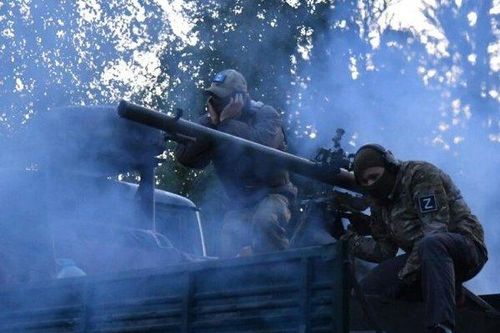 Nga tuyên bố áp sát thành phố chiến lược, Ukraine thừa nhận khó khăn ở vùng đông bắc