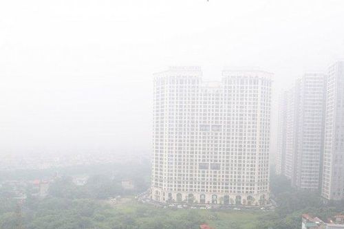 Sáng nay, sương mù bao phủ nhiều nơi ở Hà Nội