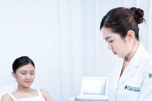 Bác sĩ Huỳnh Linh Nói về Glubel - phương pháp làm trắng thành công cho hàng nghìn phụ nữ Việt