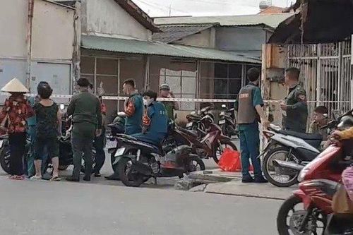 Điều tra vụ người đàn ông chết trước cổng công ty nơi từng làm việc
