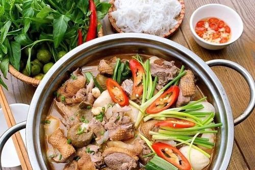 Vị chua từ trái cây tự nhiên trong món ăn Việt
