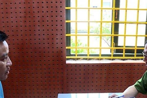Lừa đảo có khả năng xin xuất ngũ sớm, chiếm đoạt 300 triệu đồng